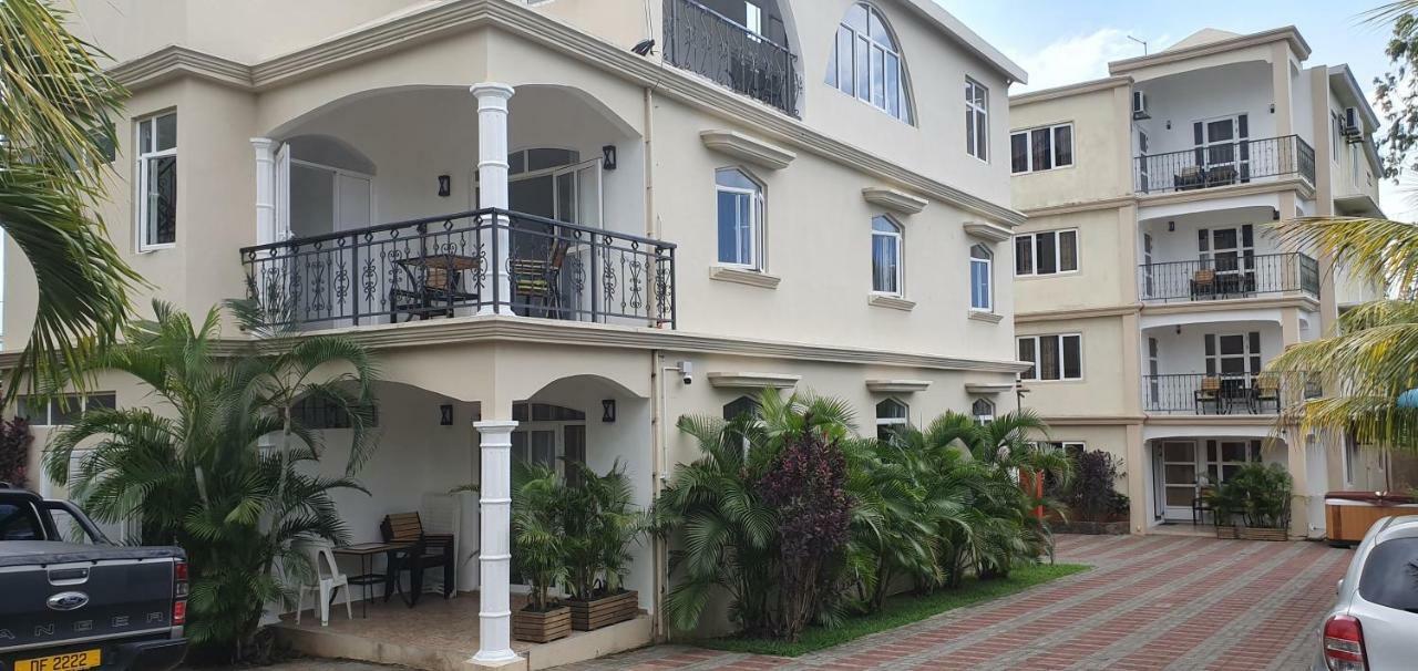 Paradise Hill Grand Baie Exterior photo